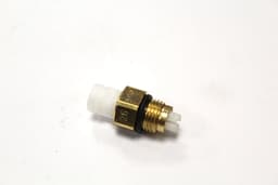 LR044836-A — Connector - Valve Block To Pipe