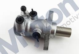 XR829712 — Brake Master Cylinder RHD
