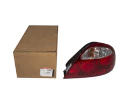 XR851883 — Rear lamp assembly - RH - Red Bezel