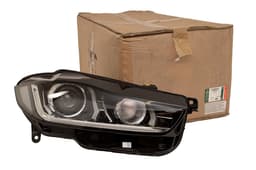 T4N17205 — Headlamp RH - RHD, Bi-Xenon