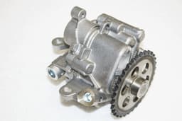 LR058095-O — Oil Pump