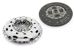 LR008556-A — Clutch Kit - Clutch Plate And Cover