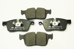 LR111385-A — Brake Pad Set, Front